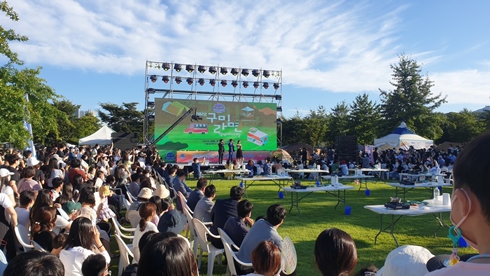 라면 페스티벌 가수 황치열 공연./사진=경북도